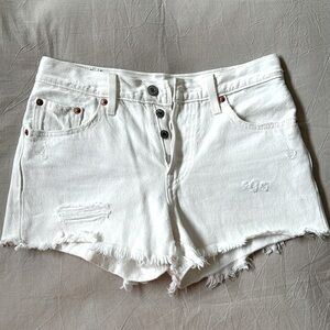 White denim, Levi’s cut off shorts
